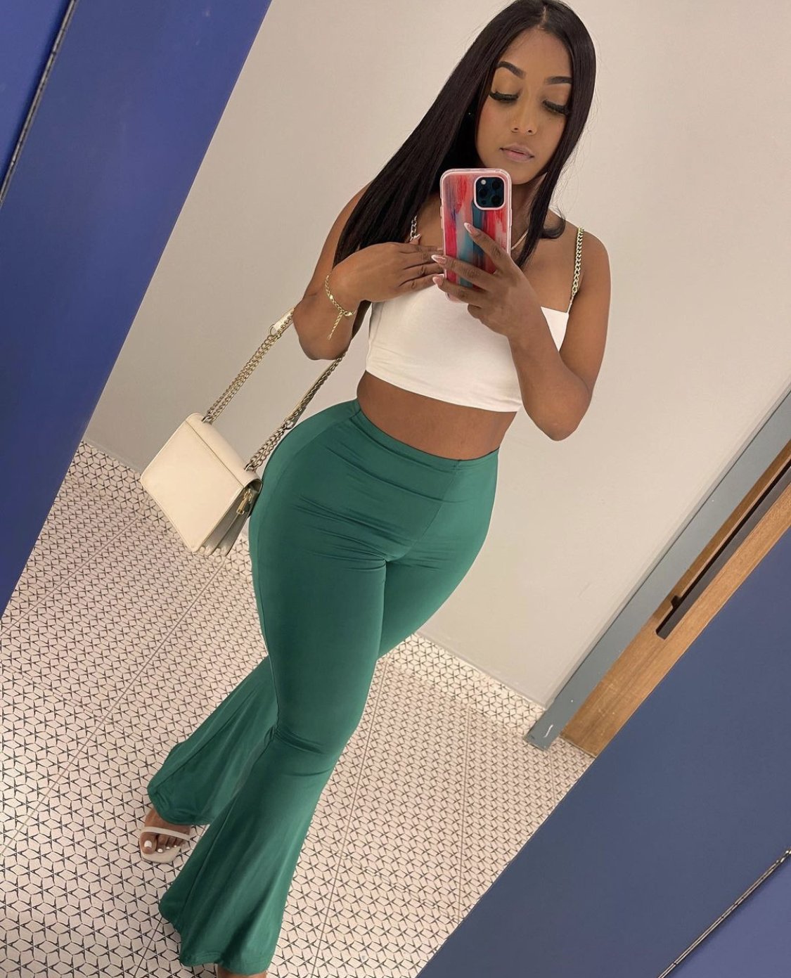 Beautiful women 11 #6ELnM6v2