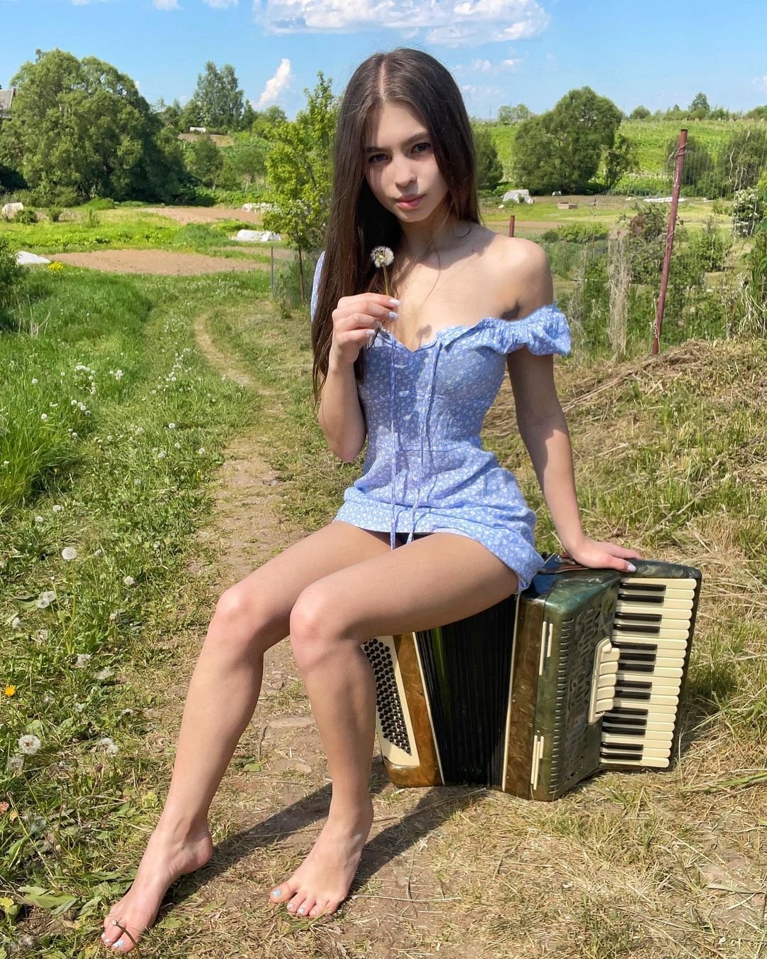 VALERIA v1 #xqRqaxSN