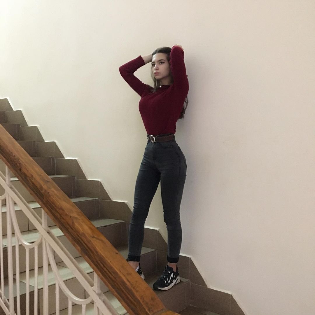 VALERIA v2 #5TBsXYYl