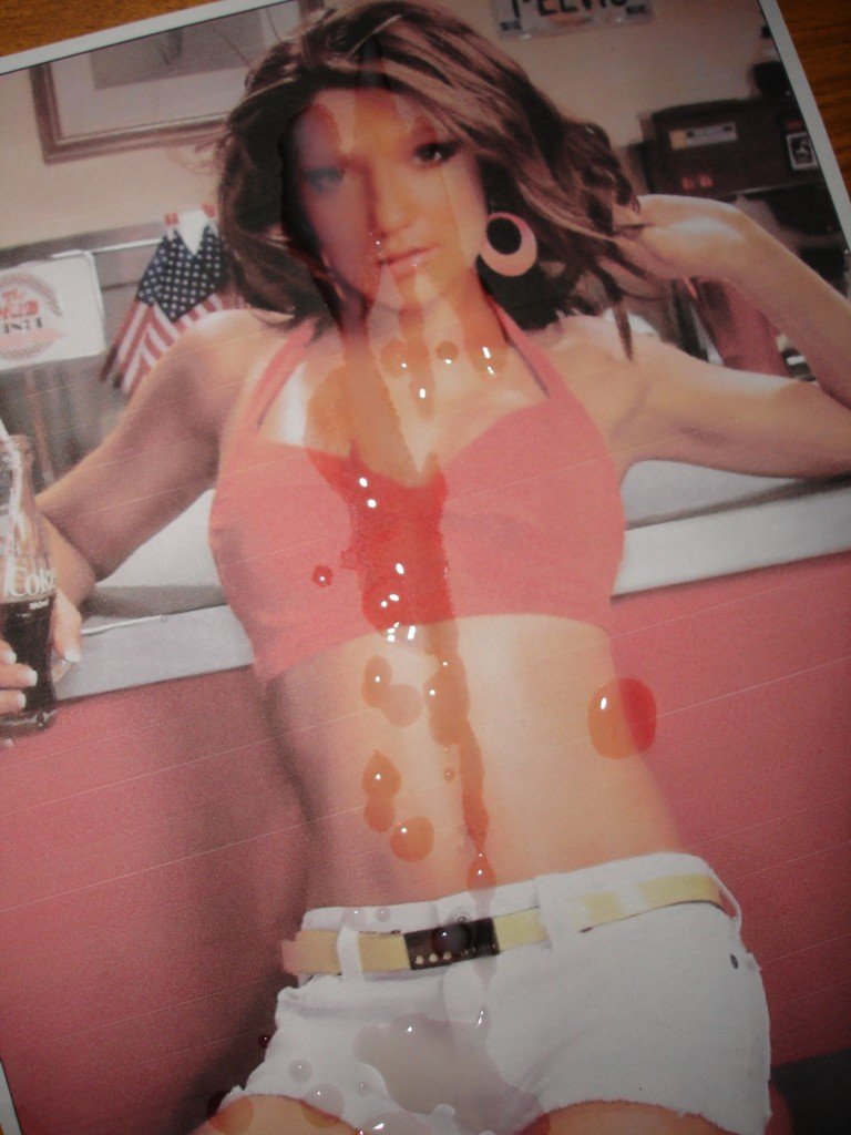 Nicola Roberts #xpJ9c2xC