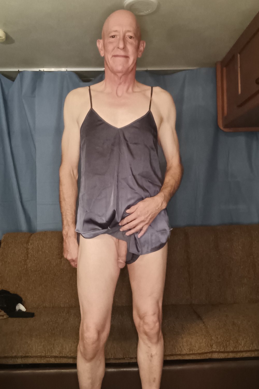 Faggot Andrew Brown Modelling Sleepwear #TEC2qVTz