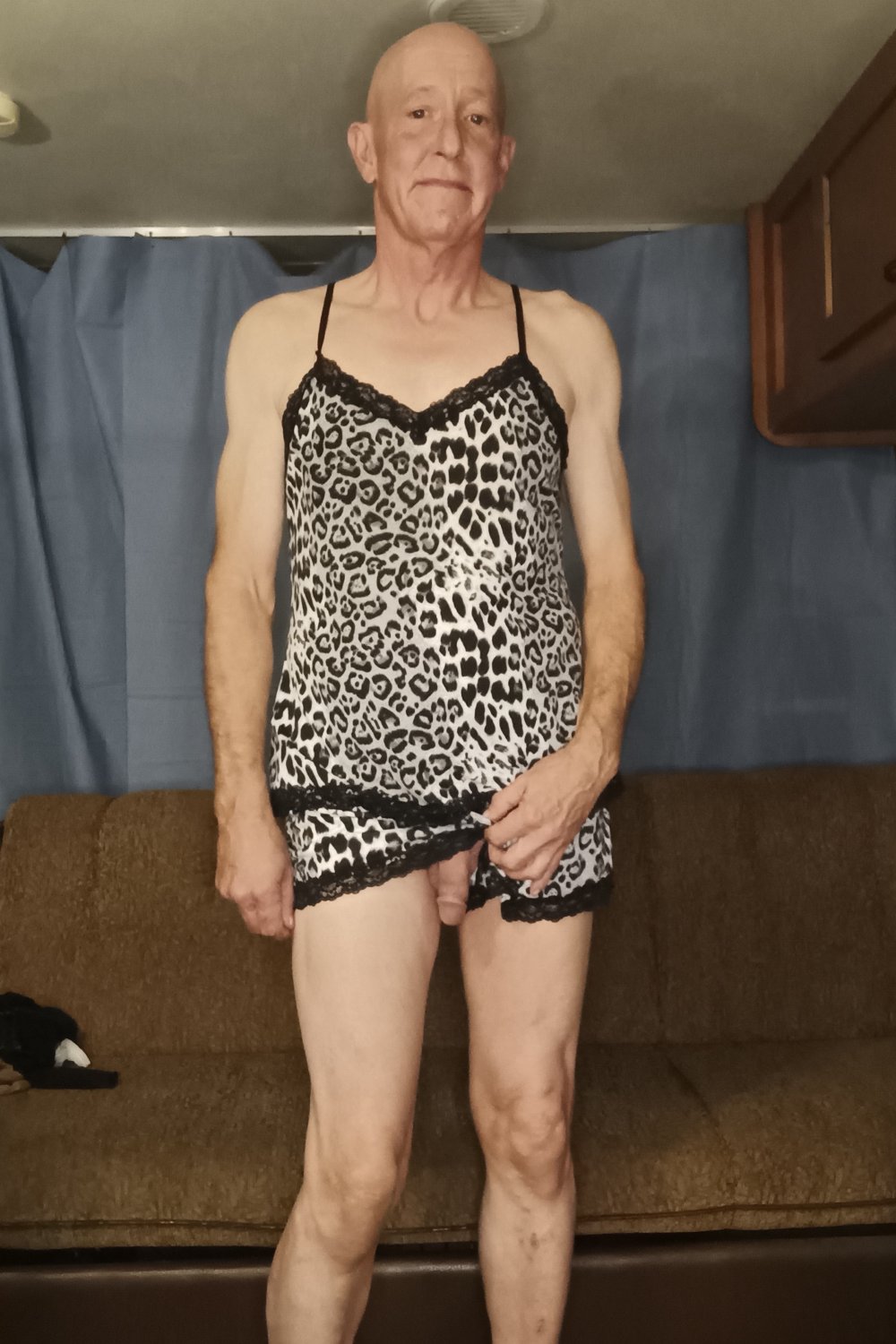 Faggot Andrew Brown Modelling Sleepwear #TXVPUeAe