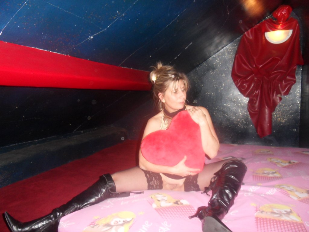 Lisa at the club empire des sens #Sug51dL4