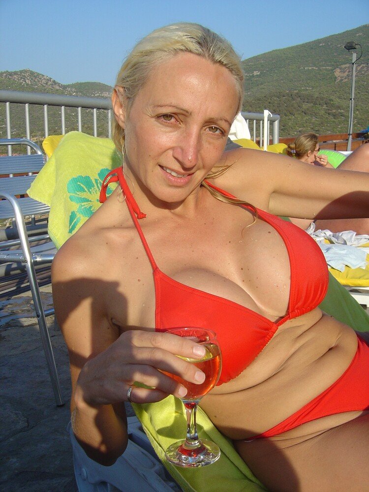 Exposed slut #slzgDiSz