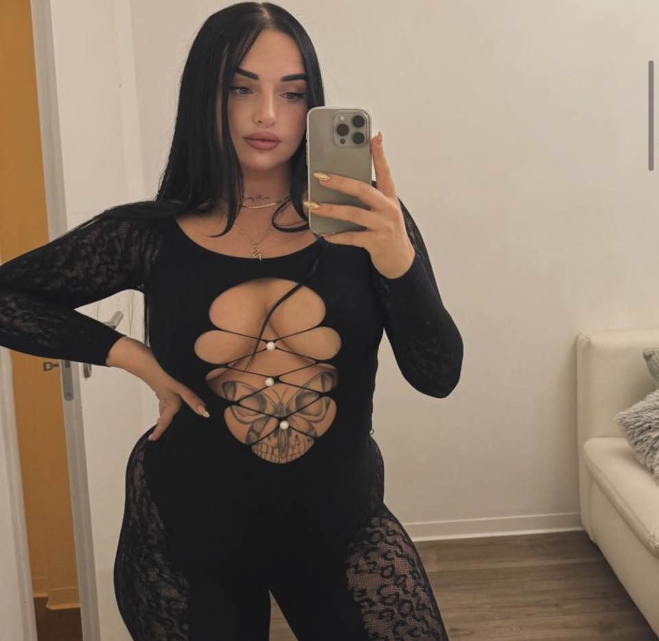 Cousin mina #oAr3UbgD