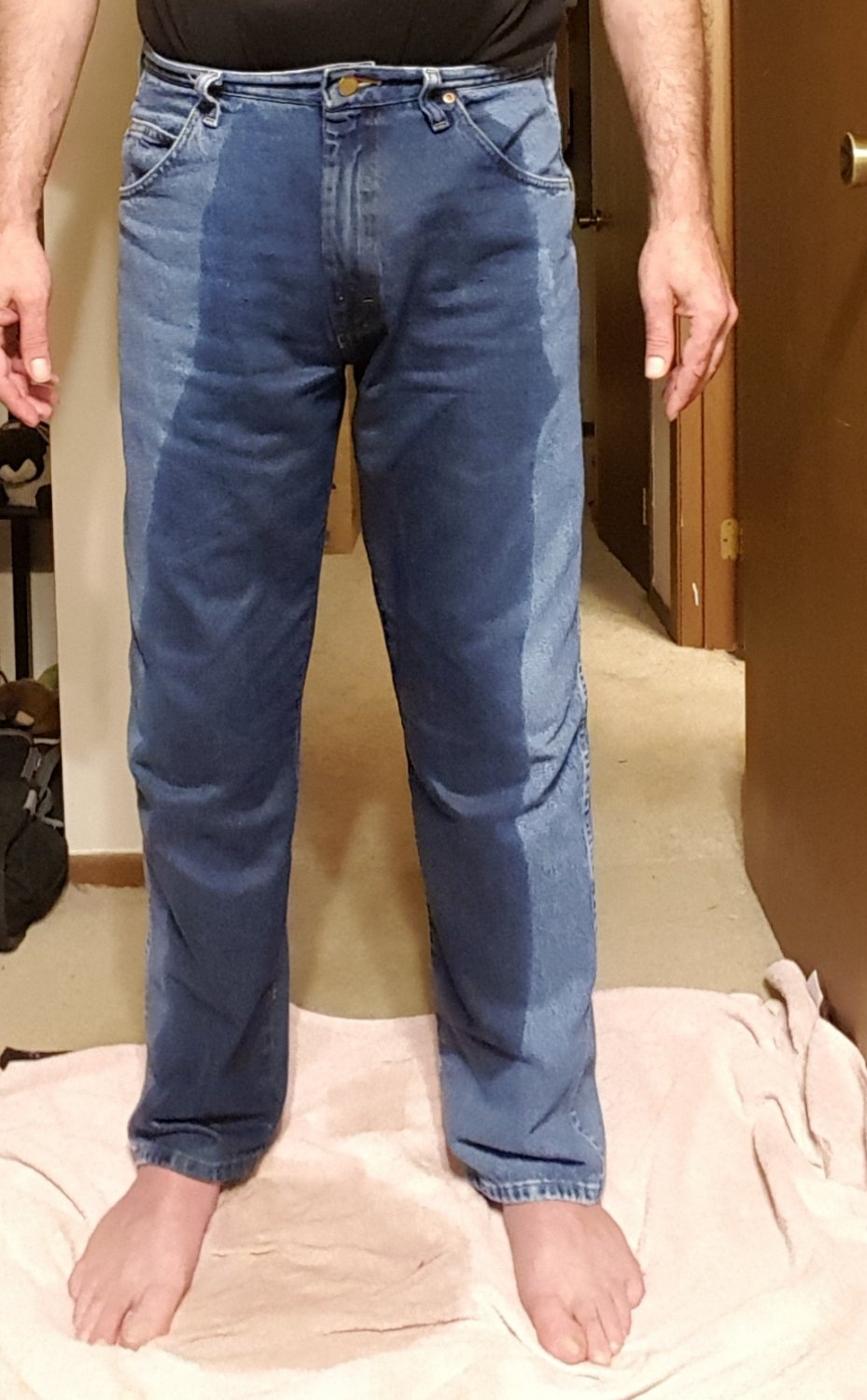 Photos of me wetting my jeans over time 2 #EXgvRKu1