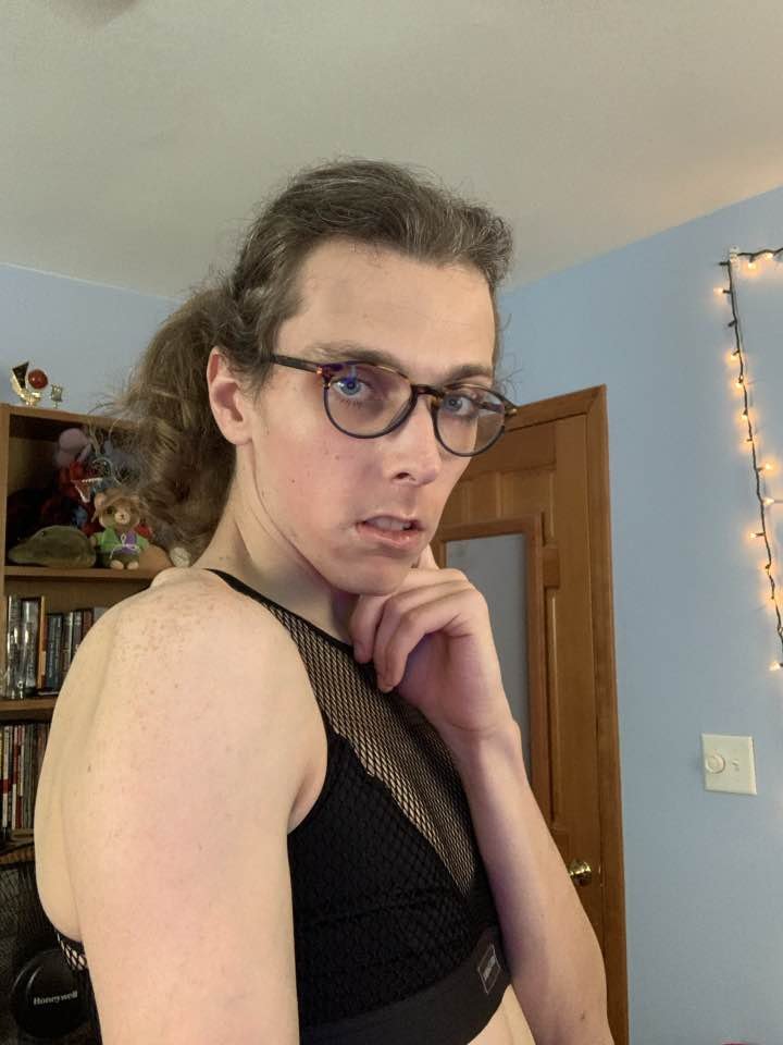 Sissy Ana tried to purge, but missed the attention & Exposure - kik: shibunii - #CRlmjAWW