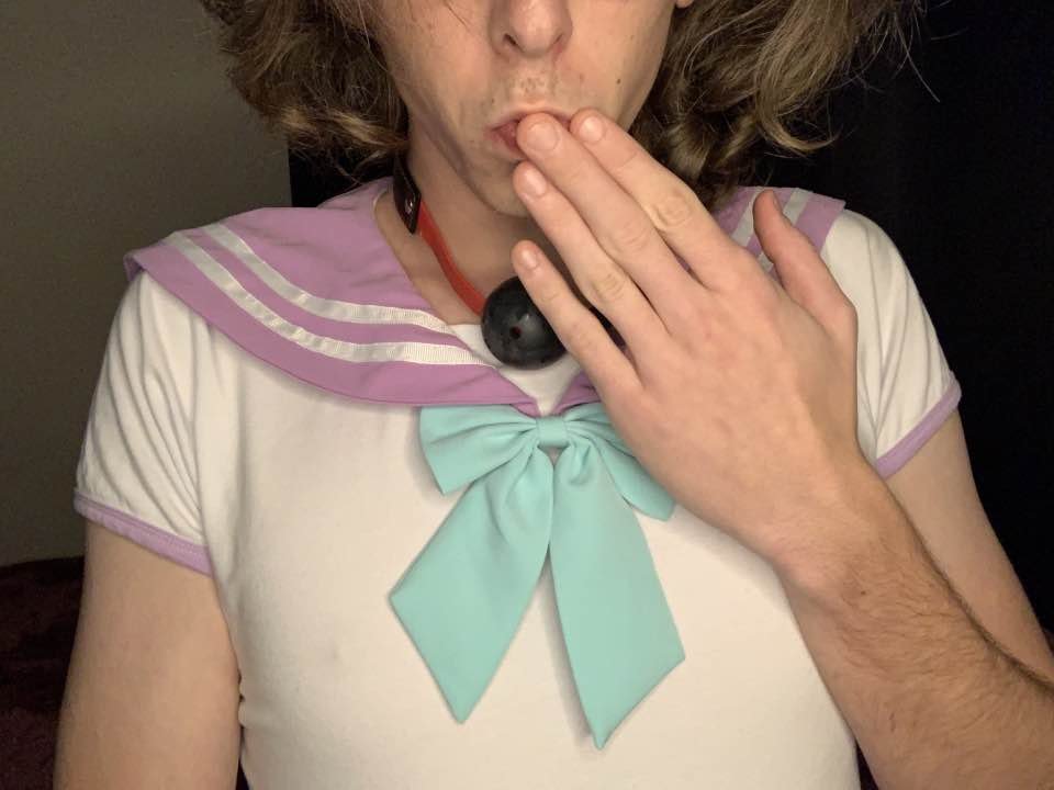 Sissy Ana tried to purge, but missed the attention & Exposure - kik: shibunii - #TxLxHUJ2
