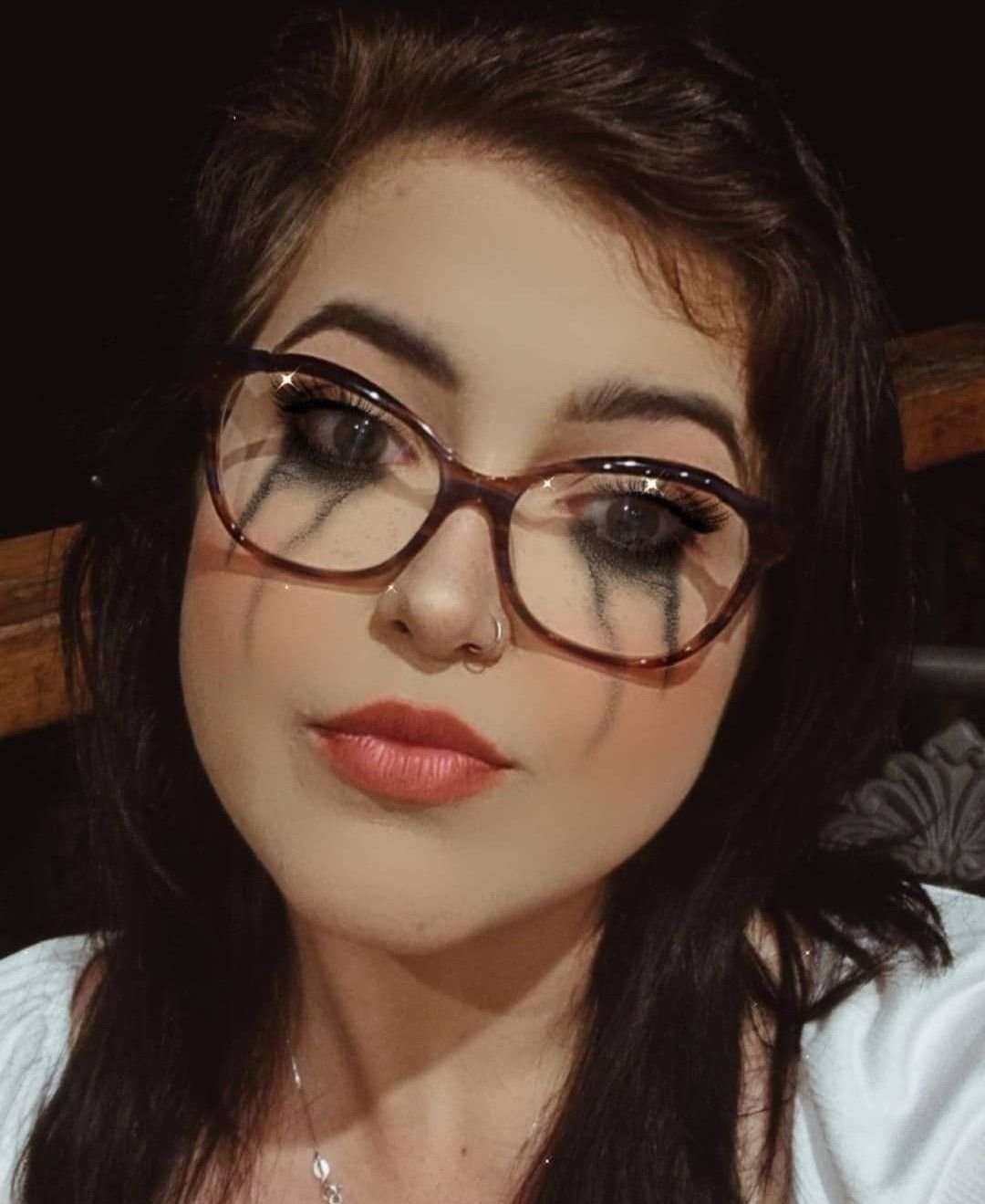 Slutty nurse love the attention #MF3LfMH2