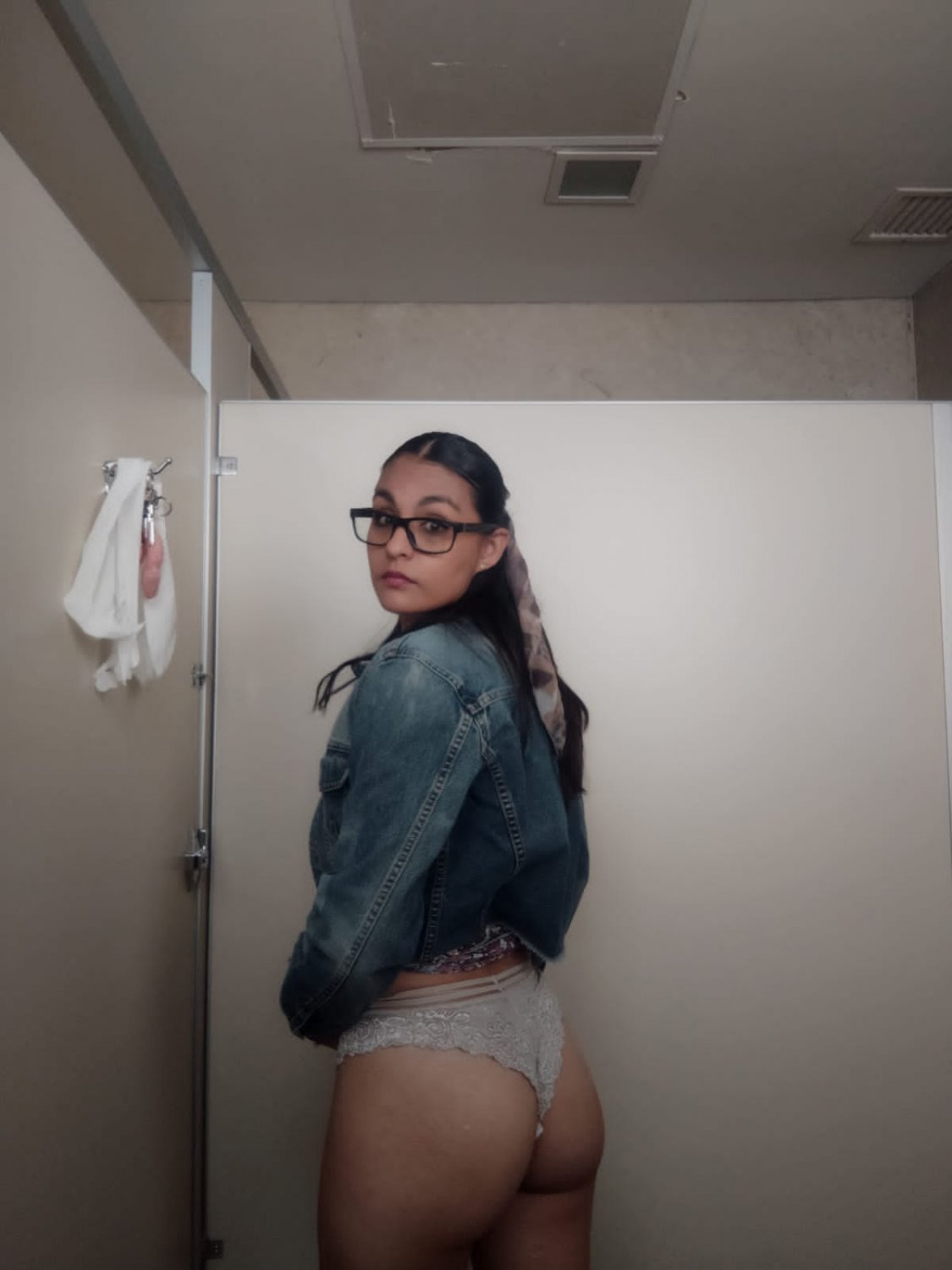 Sandra puta 2 #7w2ZsyLd
