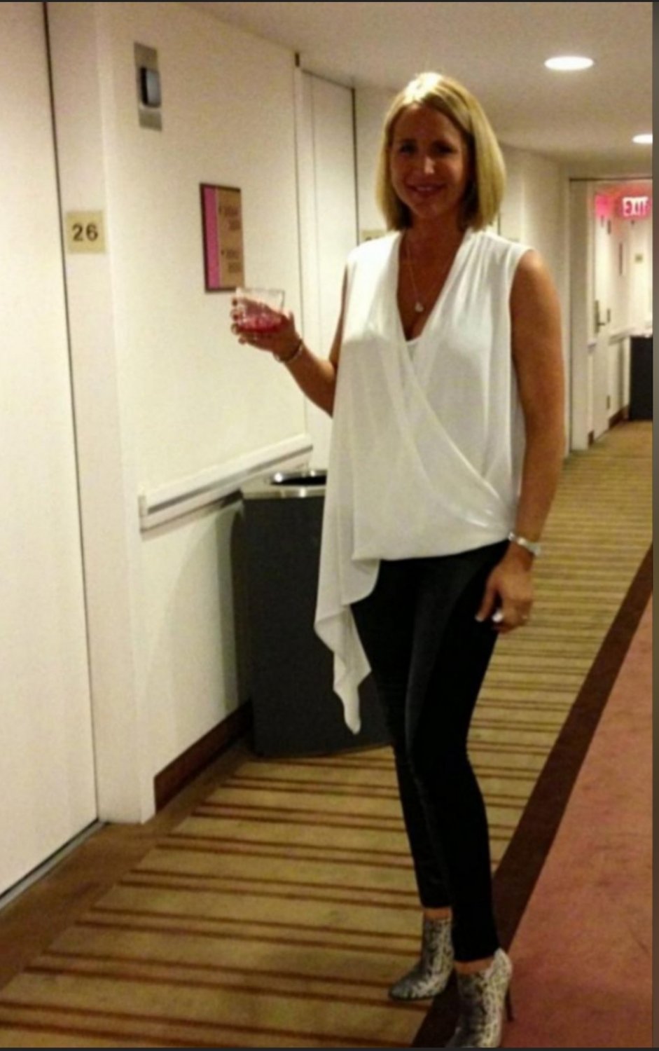 Slutwife exposed as she requested #wQ7wagcY