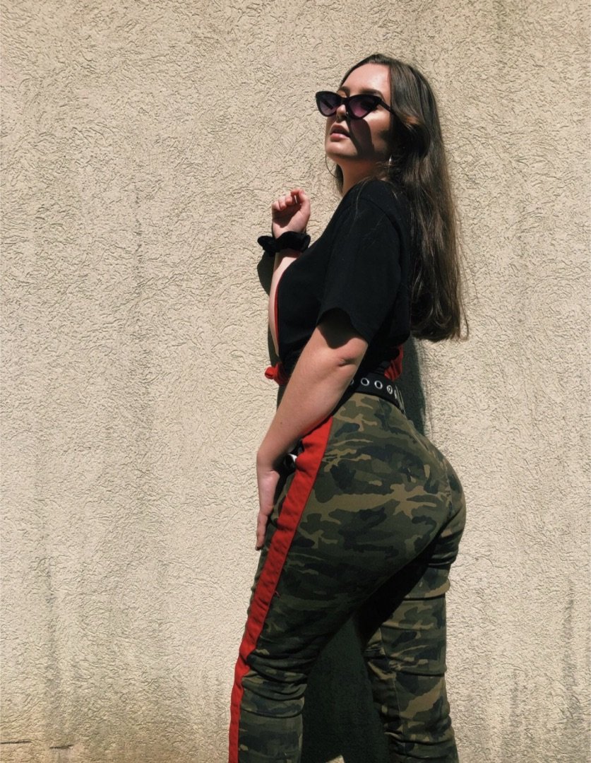 Perfect Brunette Maddie Exposed #d4USUnmy