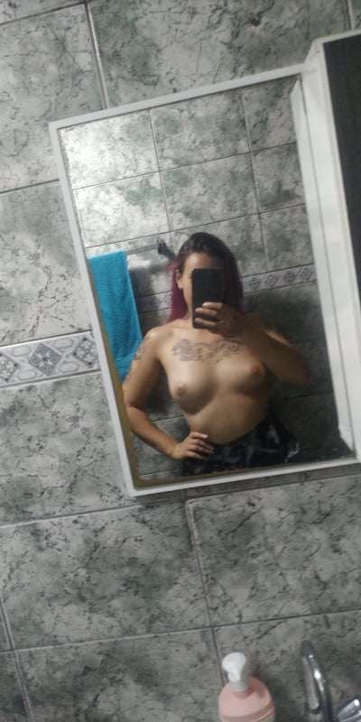 Snapslut Camile wants exposure #Obl3R8hM