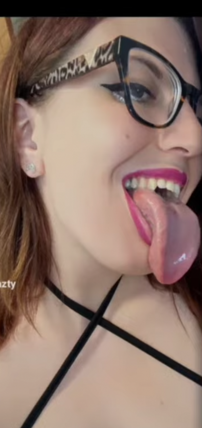 Tongue04 #icvMU4gO