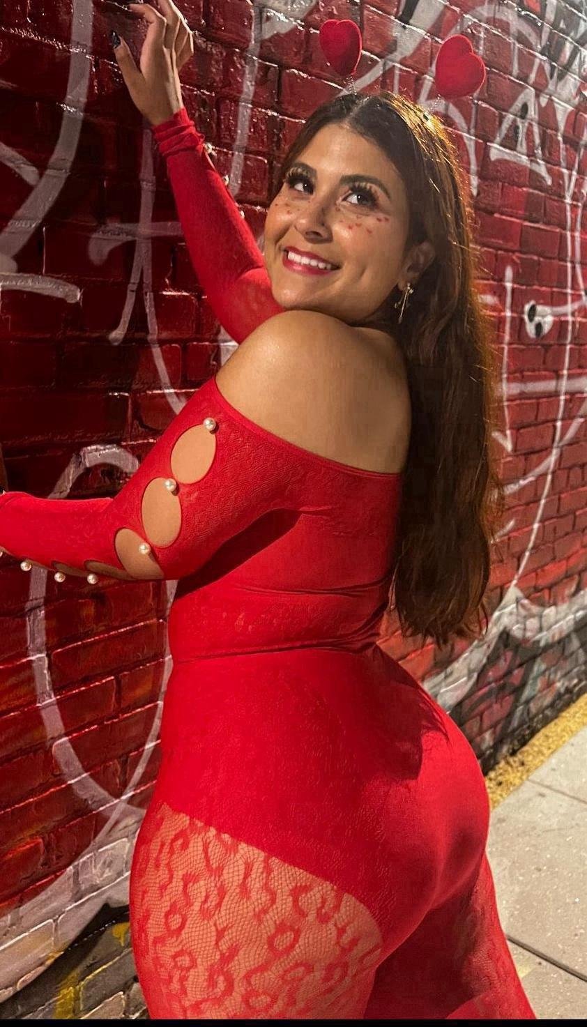 Fat ass slut #QlbCKY7c