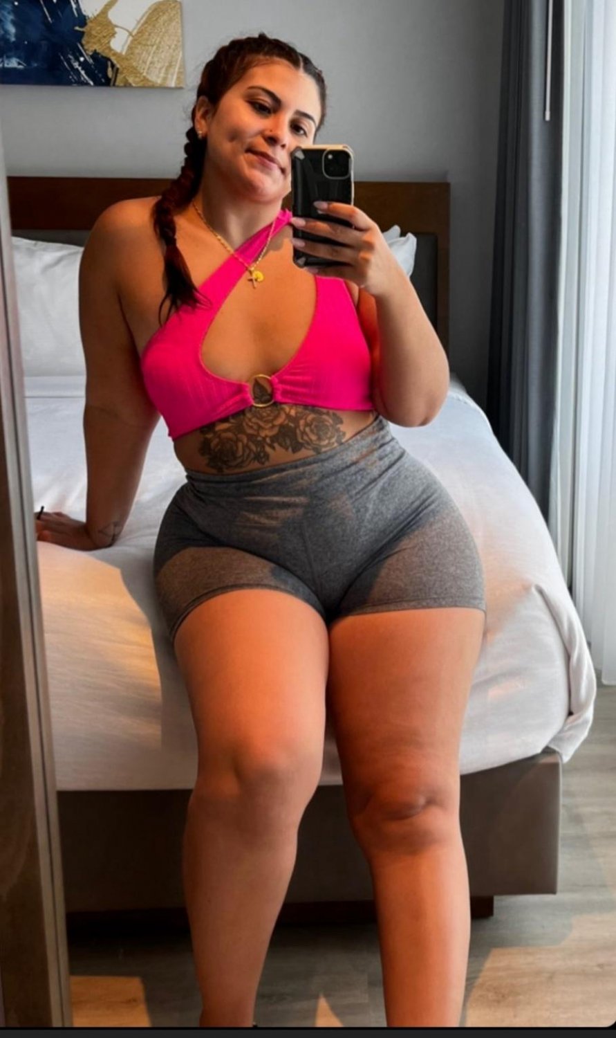 Fat ass slut #ZeCWVTfE