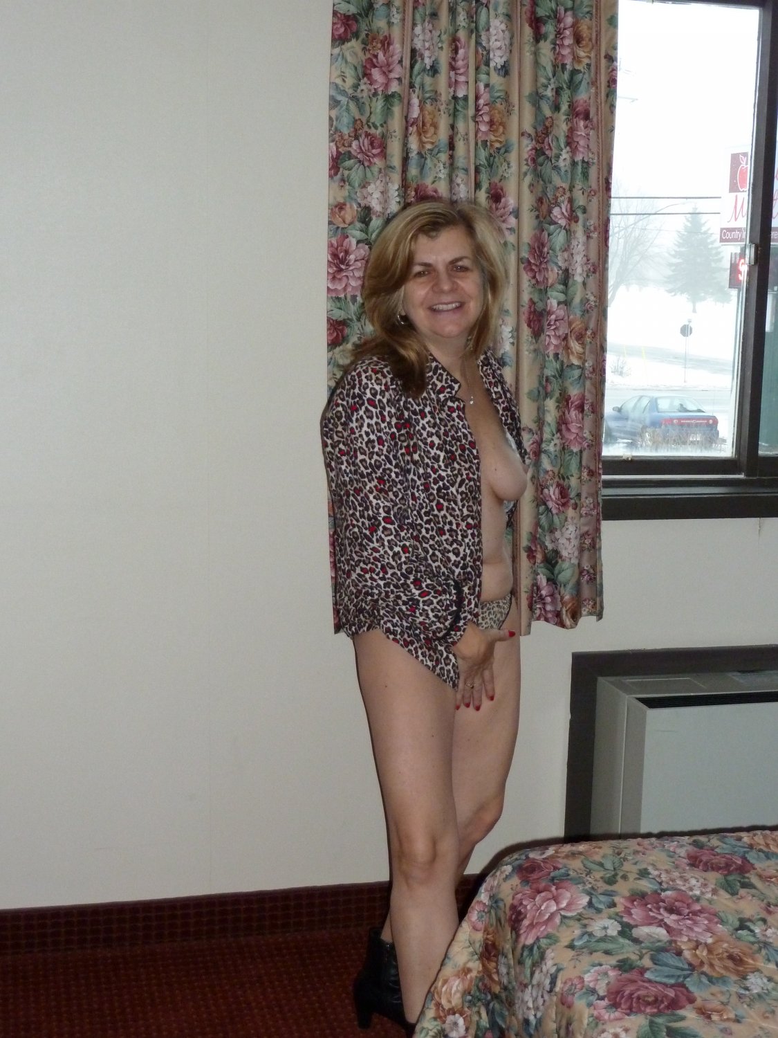 Canadian slut #q0lWZAmX