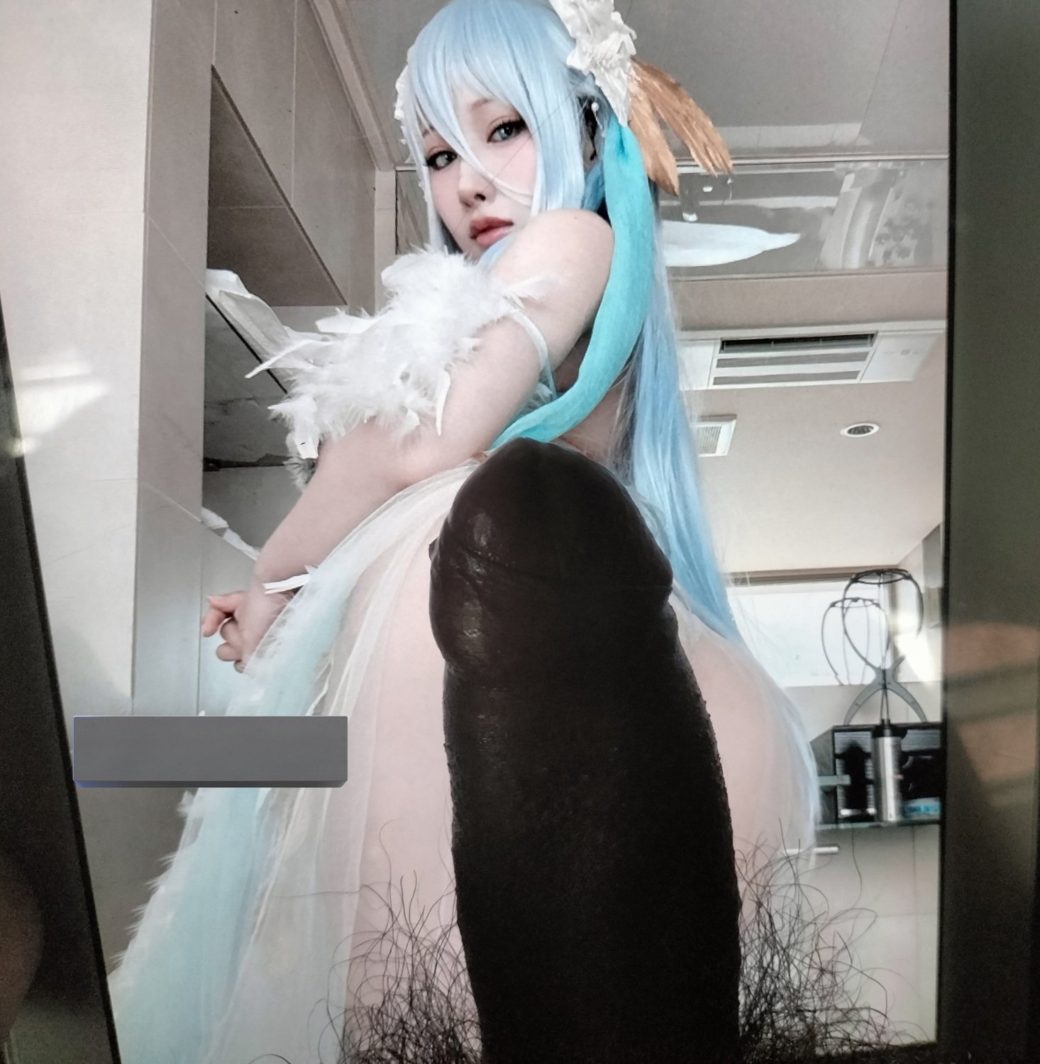 Cosplayers tribute #1hGe22Hq
