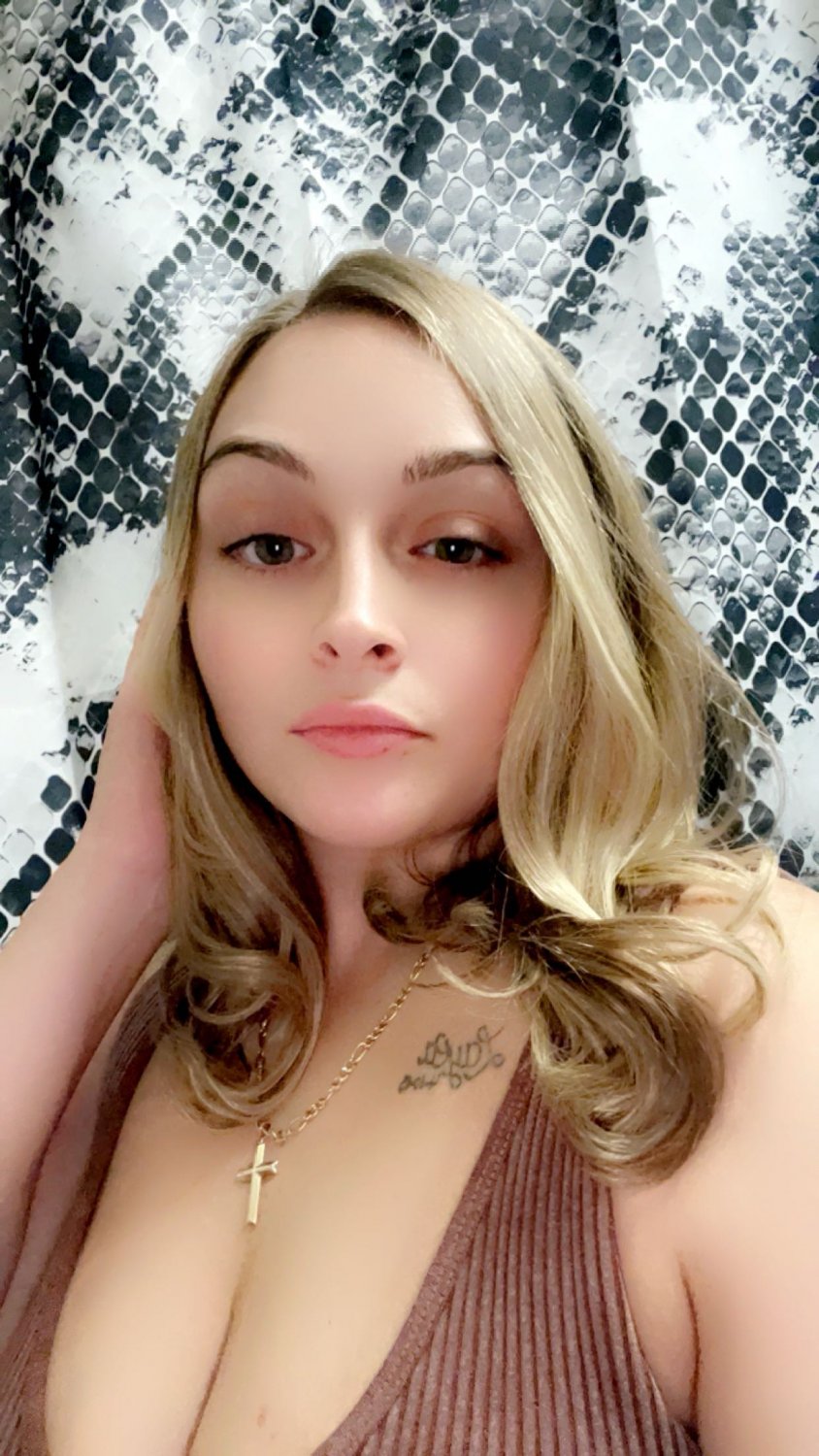 She needs a Daddy #ACTZLwVv