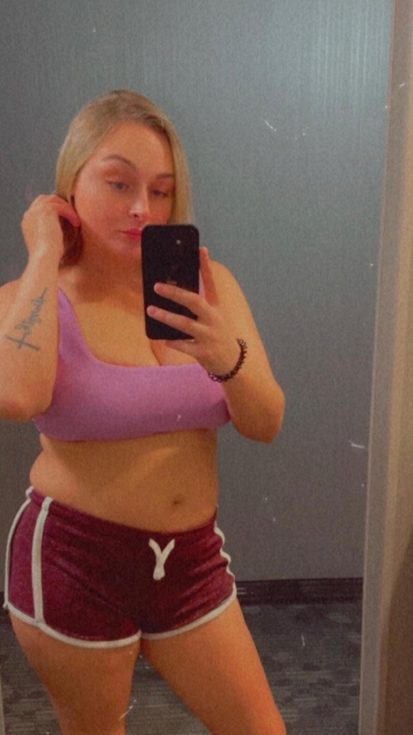 She needs a Daddy #y8BpEJj4