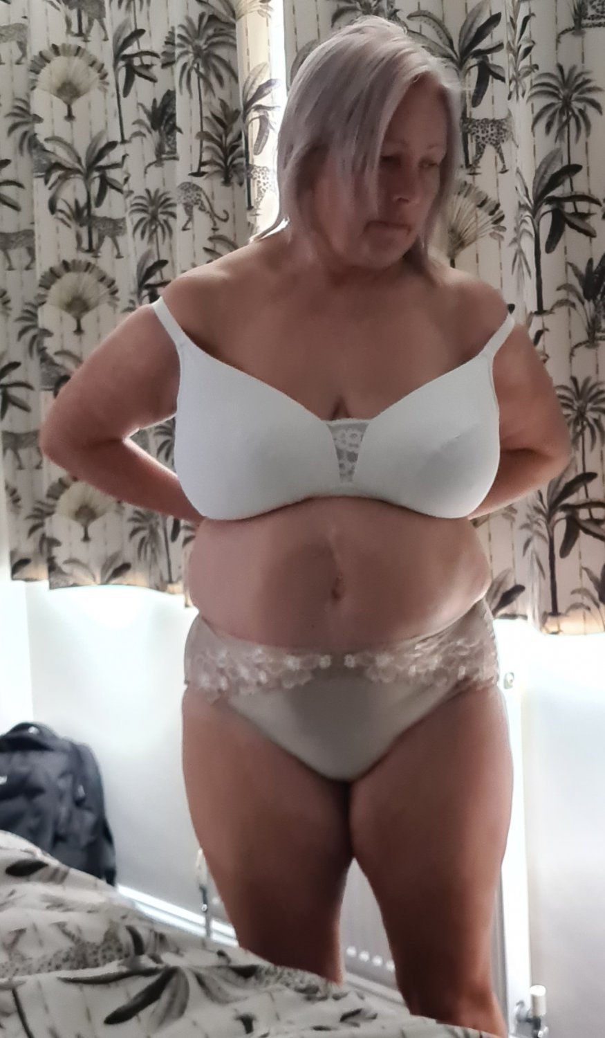 HORNYGRANNY #dNXWJbEA