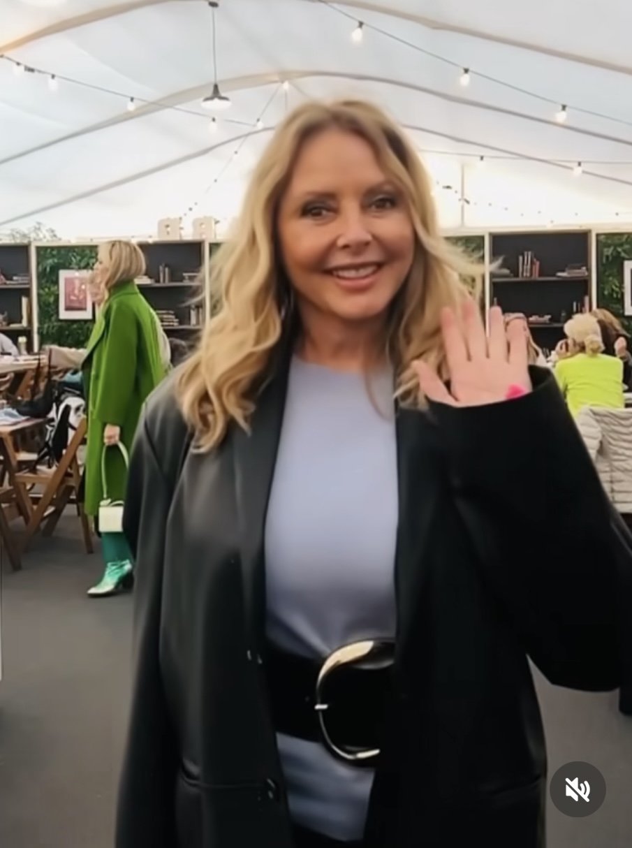 Carol Vorderman #AKY274nE