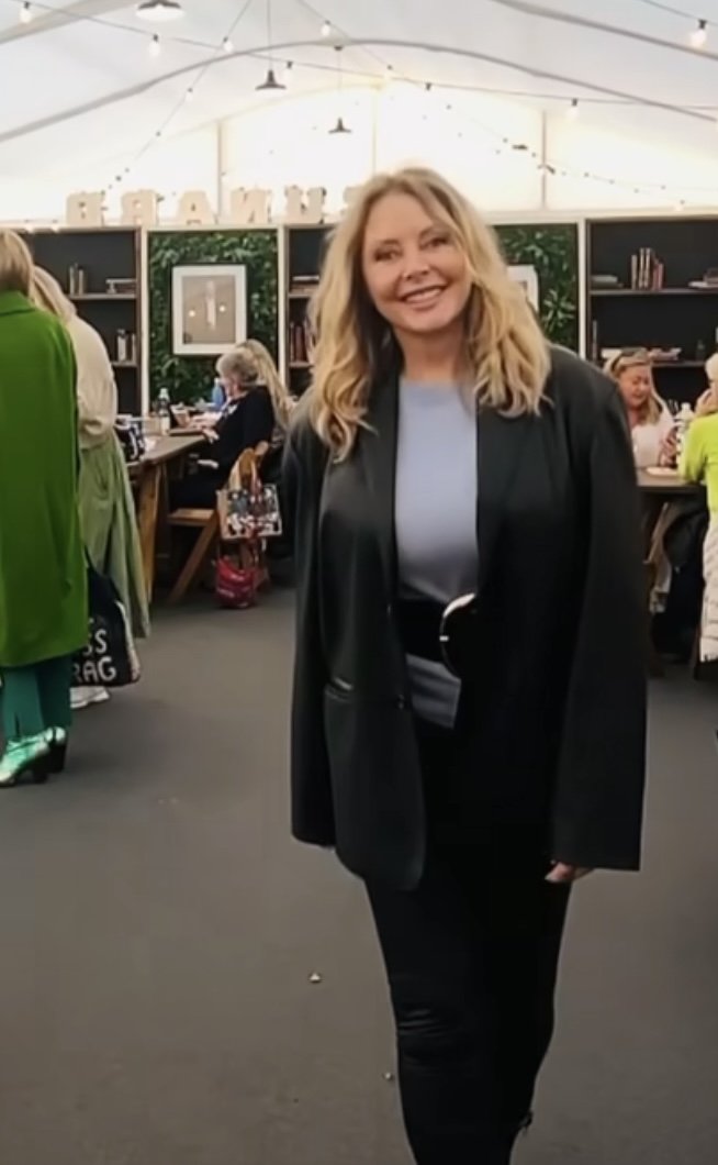 Carol Vorderman #R3dgPbAE