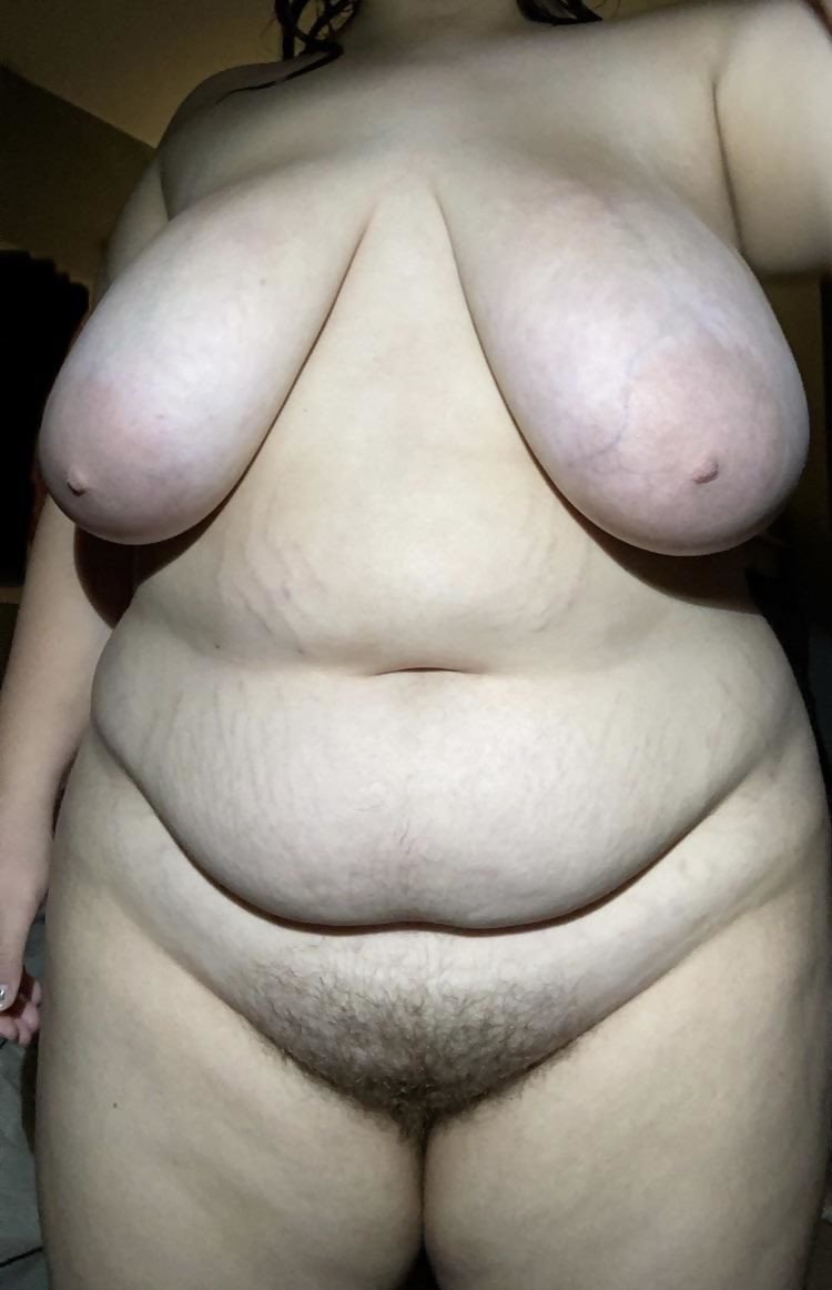 Shy BBW mom shows her saggy tits #Xn9Froby