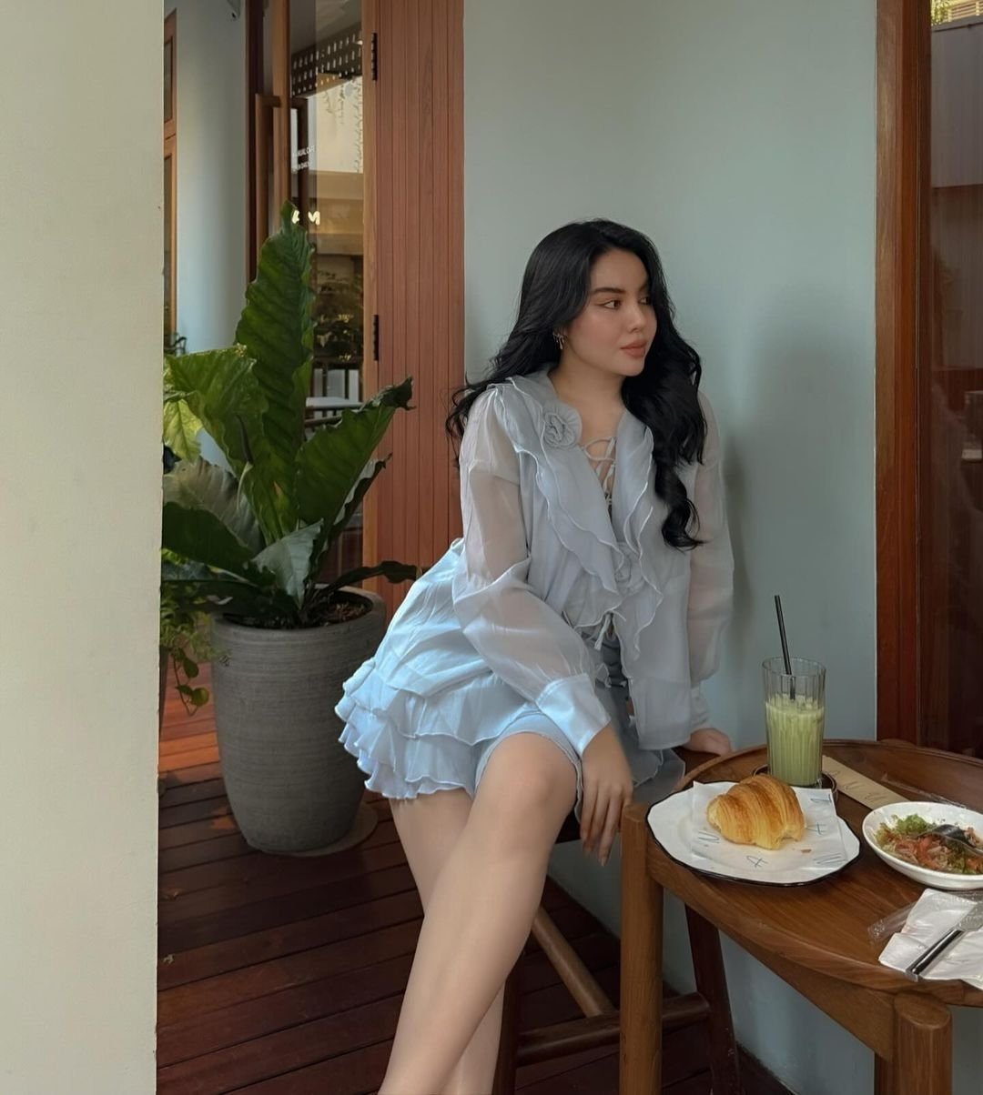 Khin Yadanar Nwe 2 #W8li5jcM