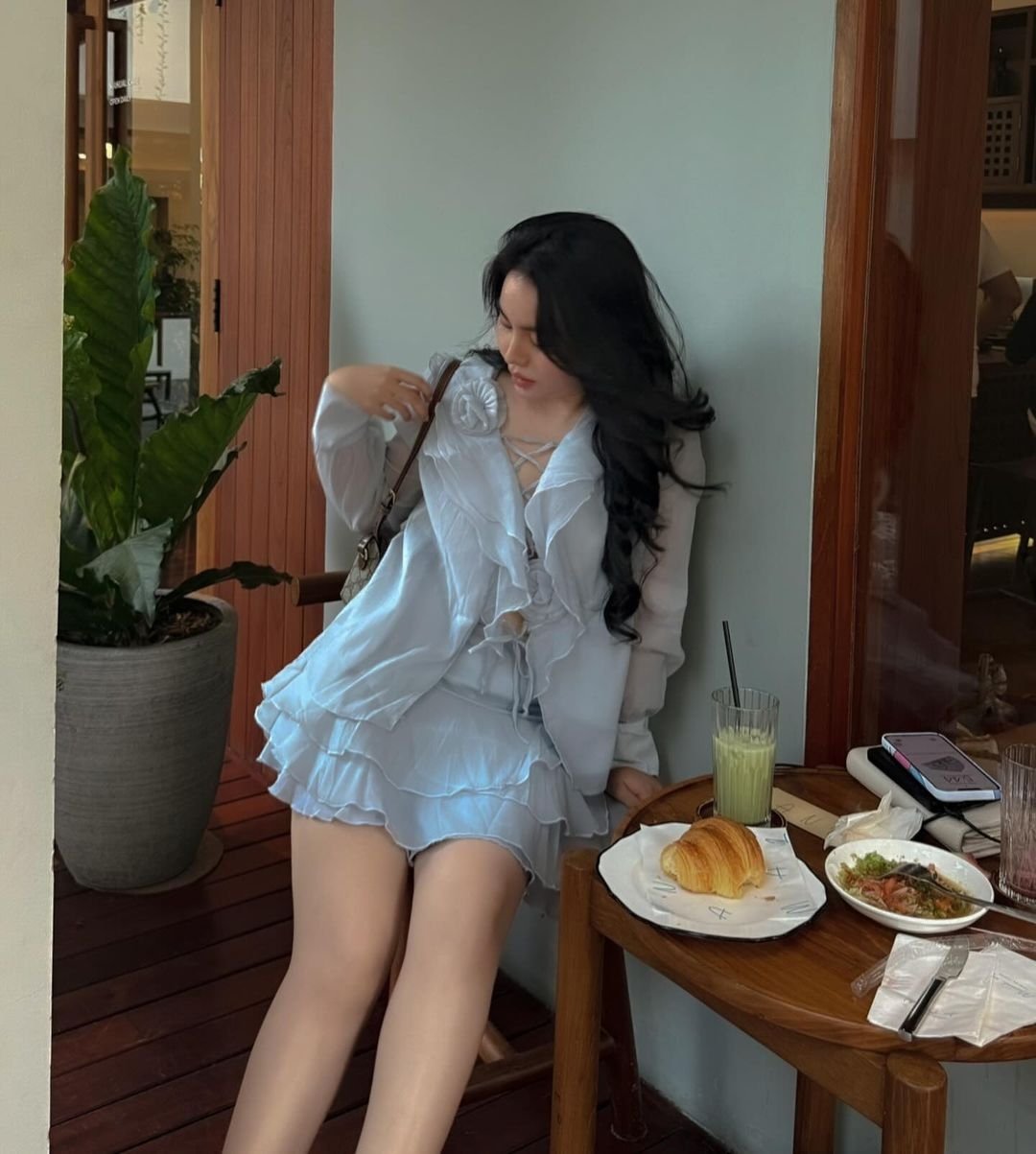 Khin Yadanar Nwe 2 #ngkIwNcR