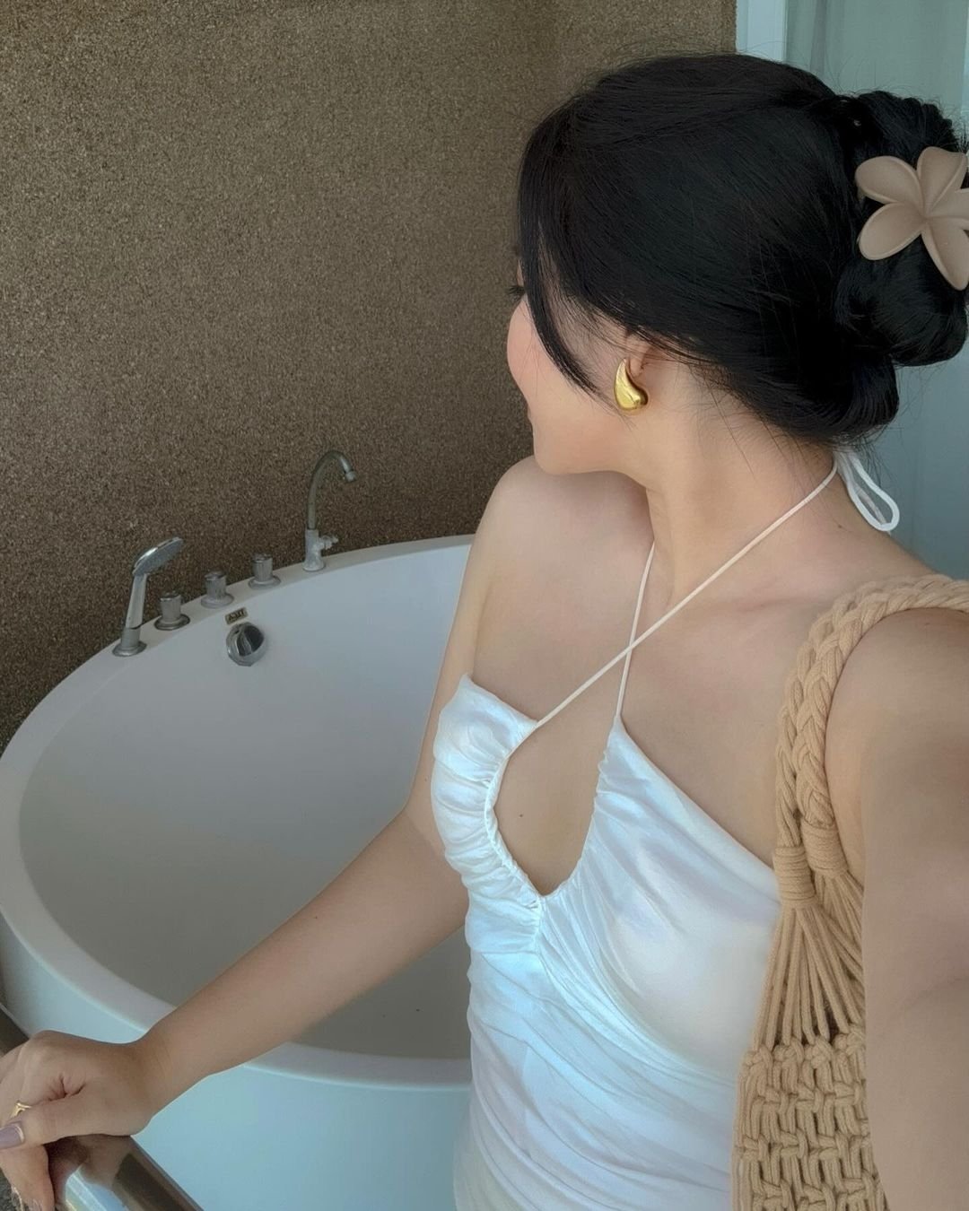 Khin Yadanar Nwe 2 #xgV2PPHO