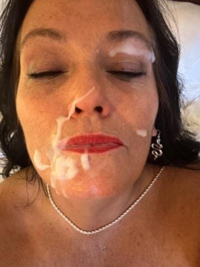 Old whore Heather LOVES FACIALS #EhAYuPpM