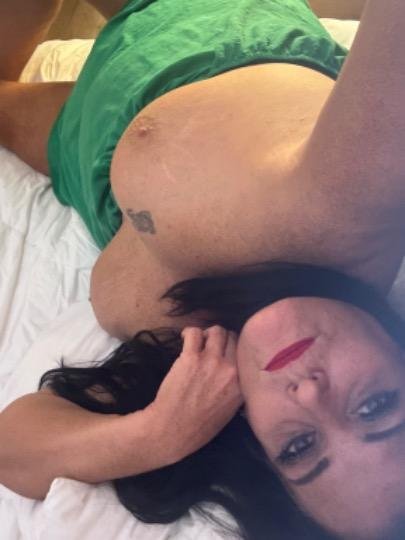 Old whore Heather LOVES FACIALS #JjE2w623