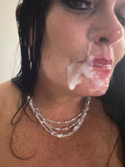 Old whore Heather LOVES FACIALS #LJpz7zoO
