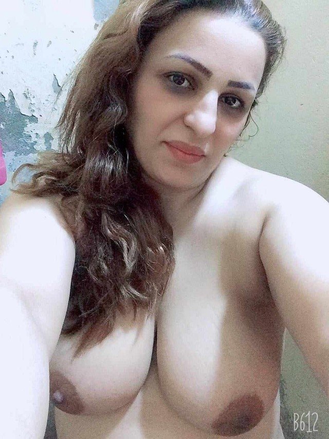 Hot Amateur Arabian Milf #zQYOiOjH
