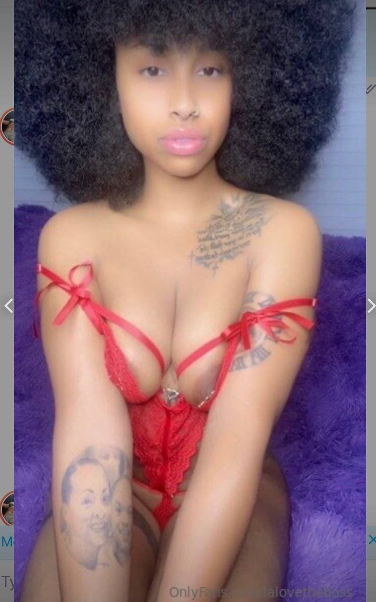 lalovetheboss has the sexiest and natural body. #G697ZZOi