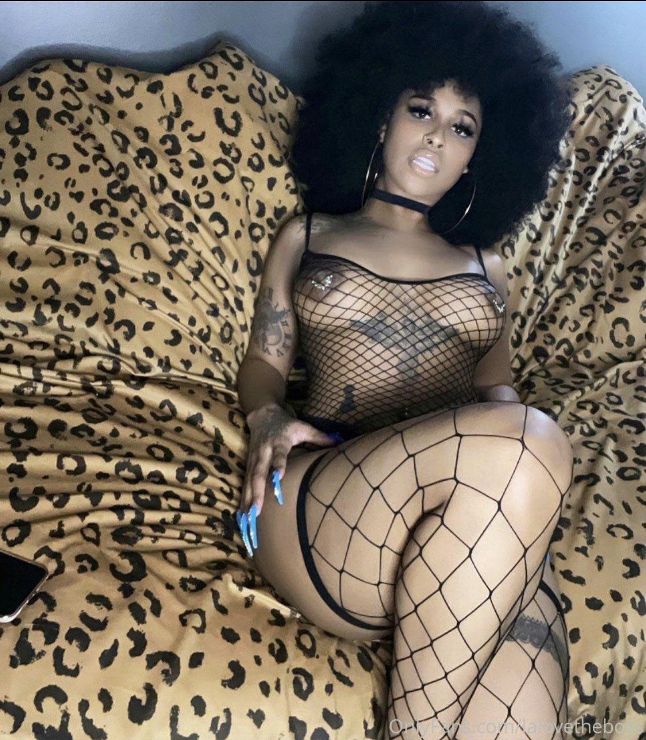 lalovetheboss has the sexiest and natural body. #QUTInFAW
