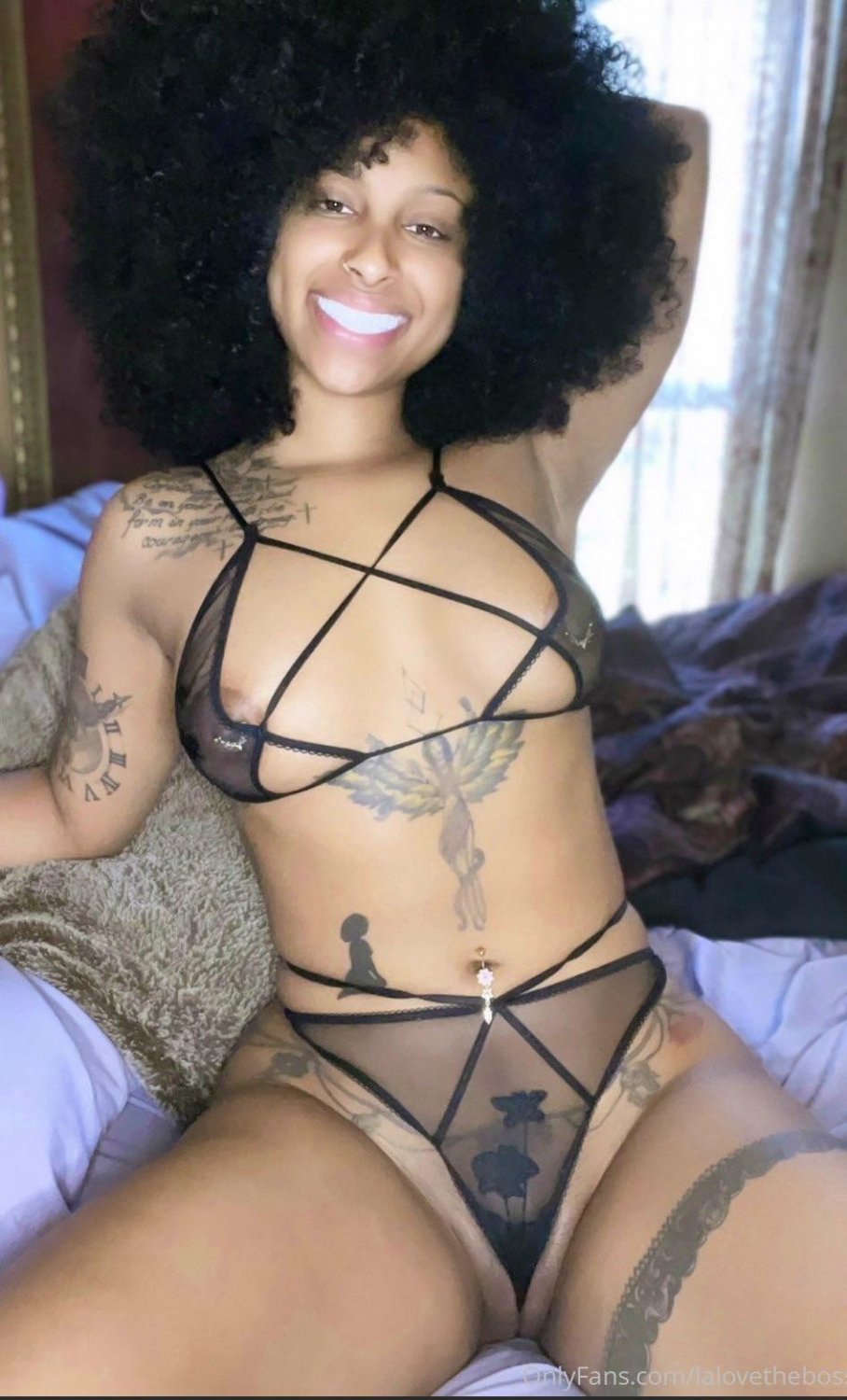 lalovetheboss has the sexiest and natural body. #kmd8m3eB