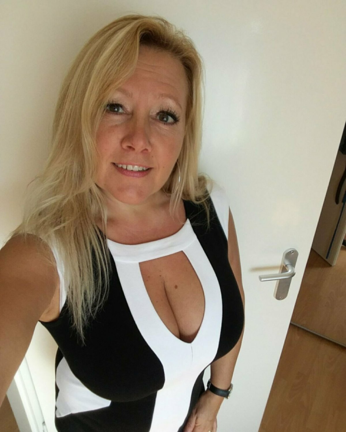 Chat Pic Slut Kim from Holland #FNsWmXCx