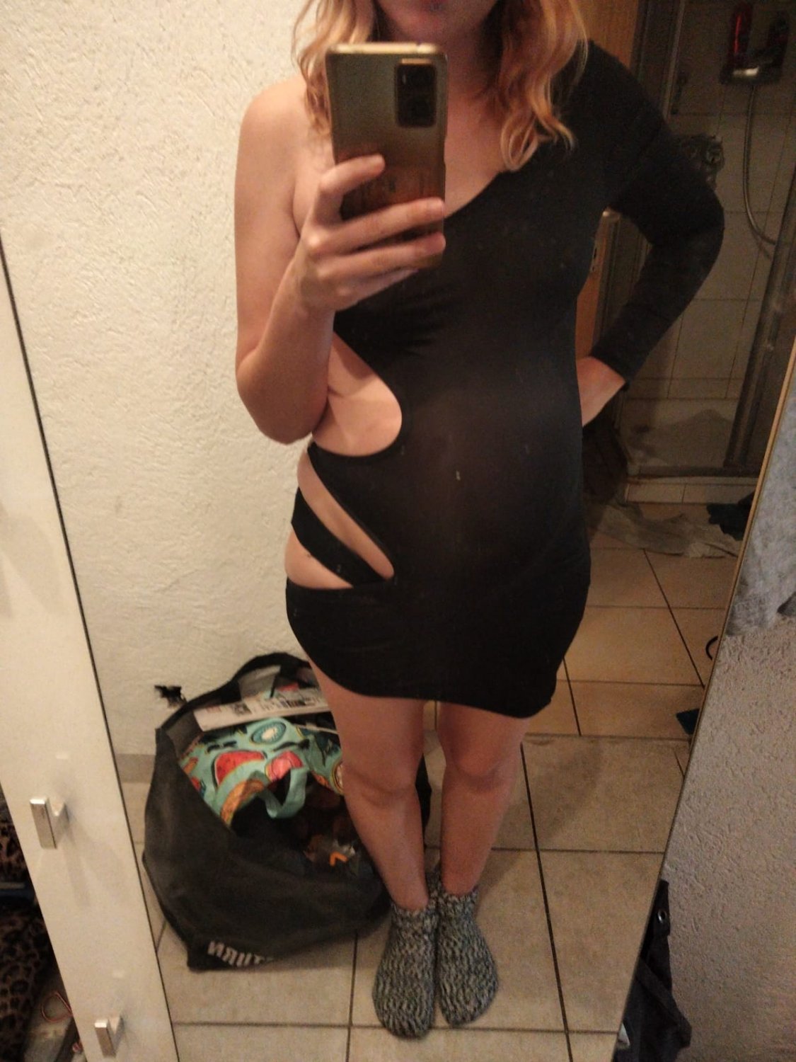 Lara V, from Euskirchen Kik: LaraVoca #UrpkZli7