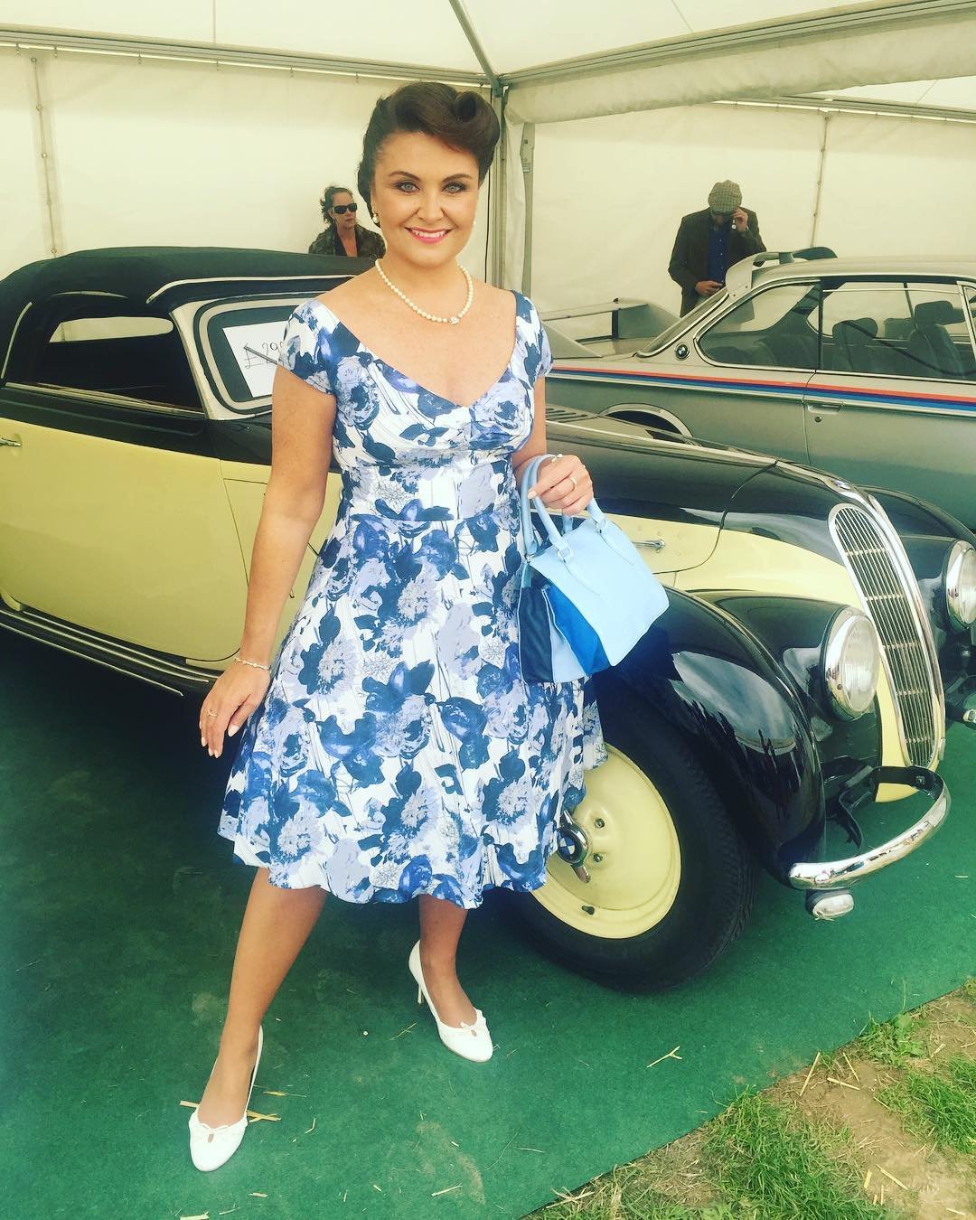 home shopping milf Carla Laszlo #PD3fk1xd