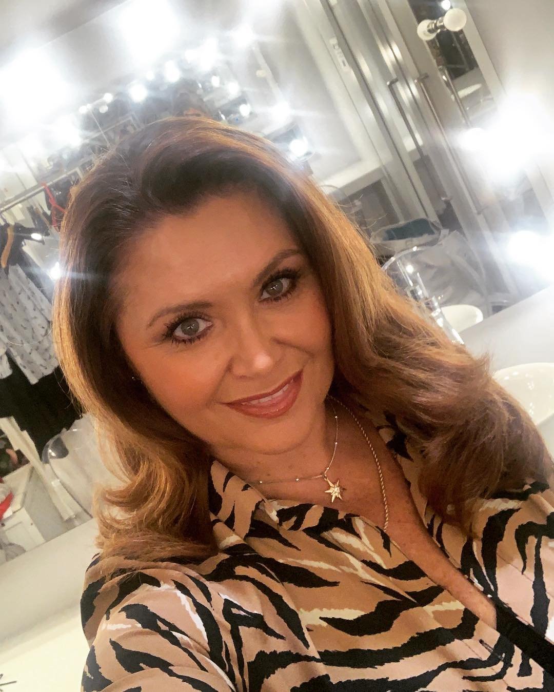 home shopping milf Carla Laszlo #Q6jF3FXb