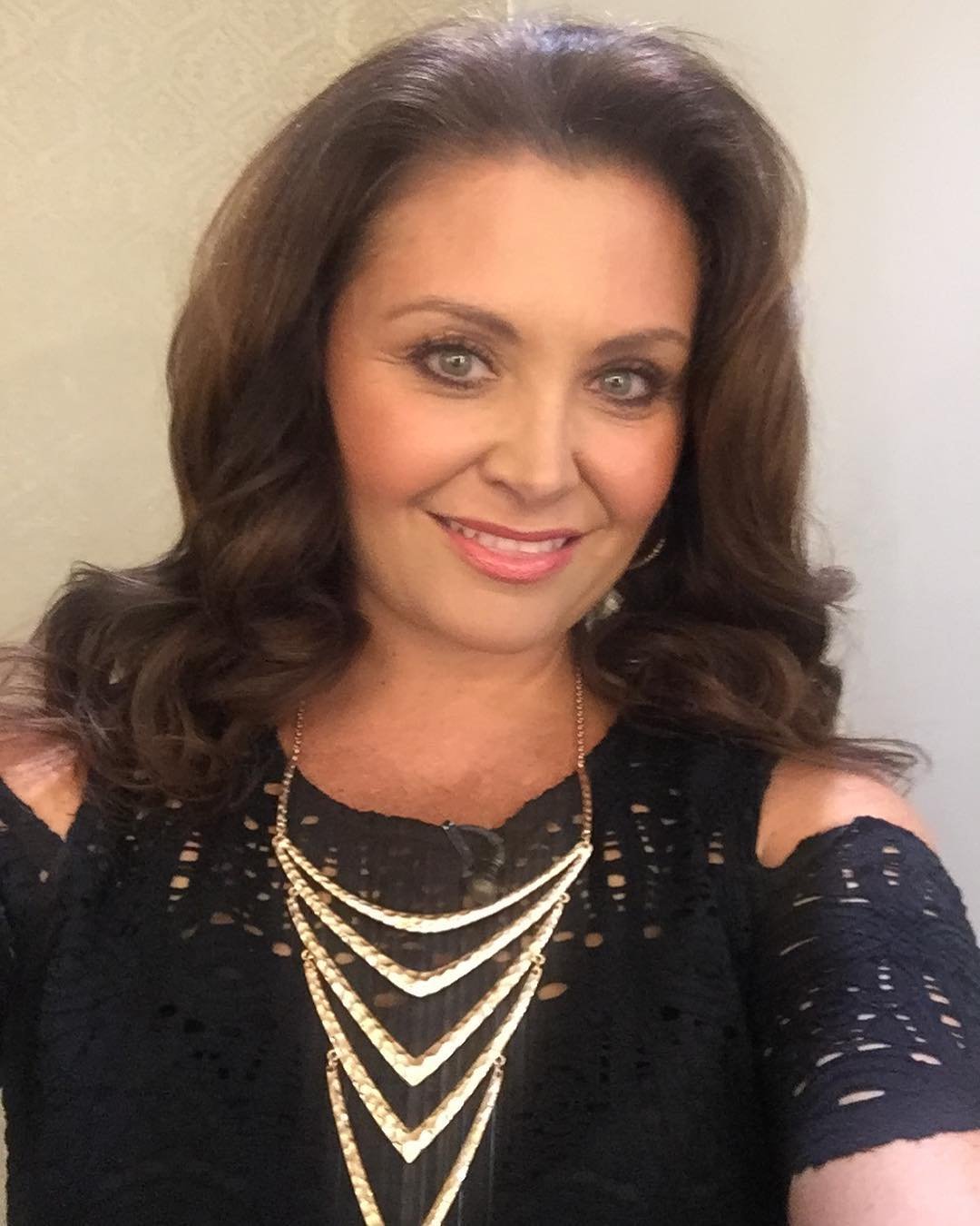 home shopping milf Carla Laszlo #VG4G7YEW