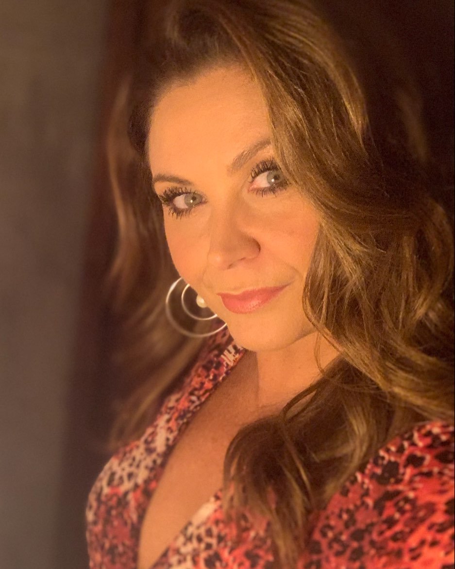 home shopping milf Carla Laszlo #tTf5kkCk