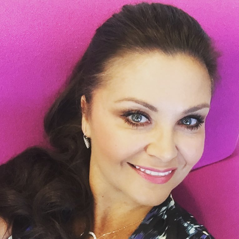 home shopping milf Carla Laszlo #zBQLXhNb