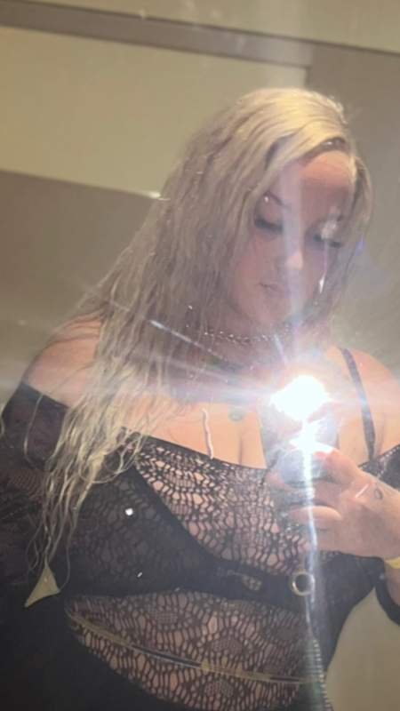 They selling it someone buying it Pt.1 #lGkfBdEx