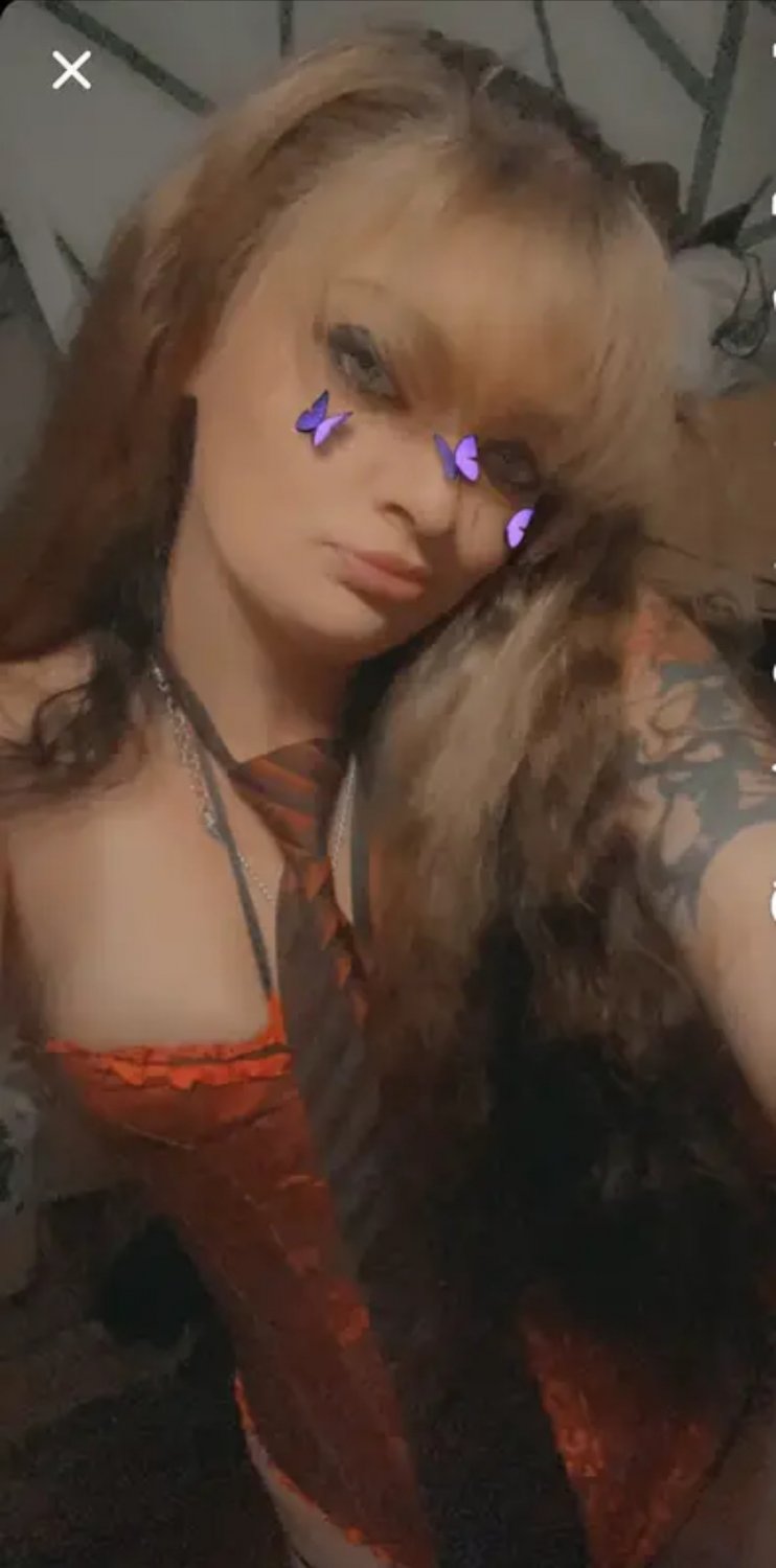 They selling it someone buying it Pt.1 #rRFj2MXj