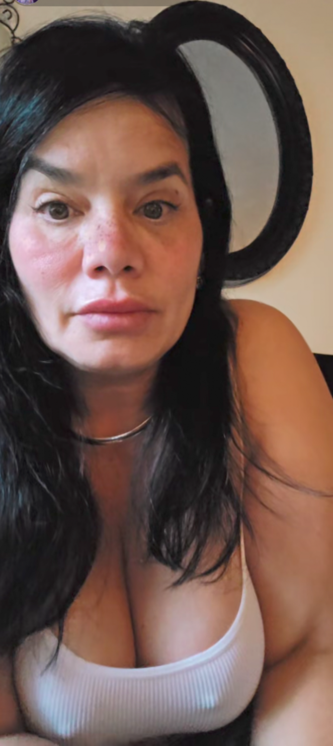 I want to fuck her beautiful boobs #N8LjAHG6