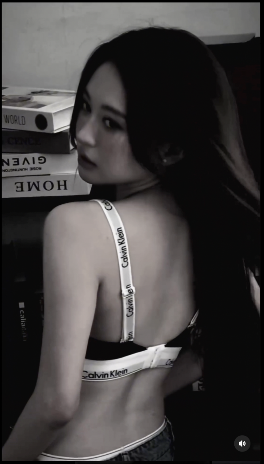 sexy slim and petite chinese model #JfprYh7M