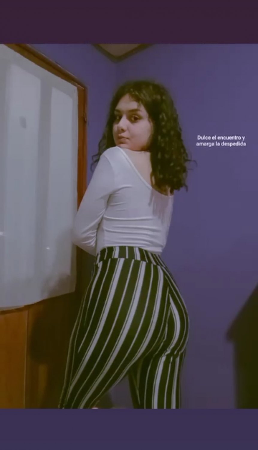 Culona Maay le encanta mostrar #JukyhCwm